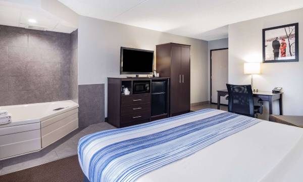 AmericInn by Wyndham Plover Stevens Point