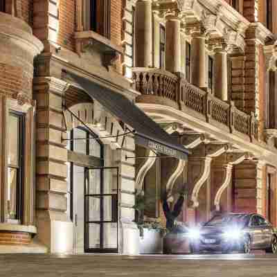 Como the Treasury Hotel Exterior