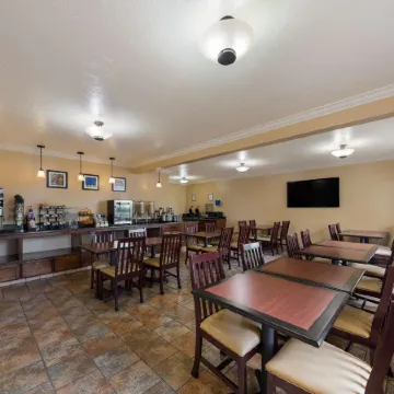 Best Western Plus Salinas Valley Inn  Suites Отели в г. Салинас
