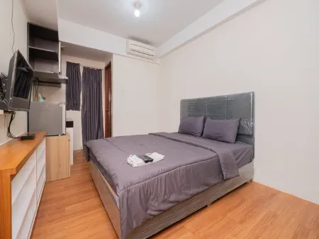 RedLiving Apartemen Green Lake View Ciputat - Aurora Rooms