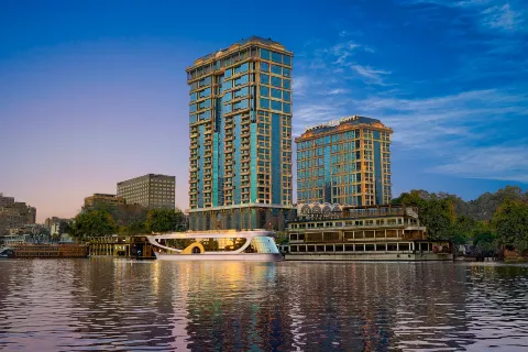 Four Seasons Hotel Cairo at the First Residence