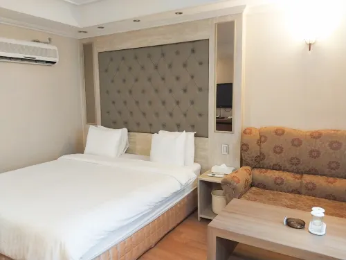 Seongsan Hotel, Yongho-Dong, Changwon Hotels in Changwon