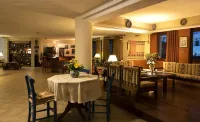 Villea Village Hotels in Makris Gialos