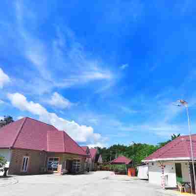 Pilly Holiday Home Hotel Exterior