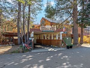 Stylish, Remodeled Condo - Creekside #14 by Bear Valley Vacation Rentals