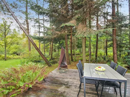 "Muriel" - 1.1km from the Sea