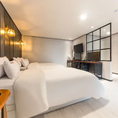 Wonju Kakao Motel Hotels near Wonju Central Market