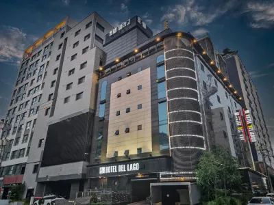 Suwon City Hall Hotel del Lago