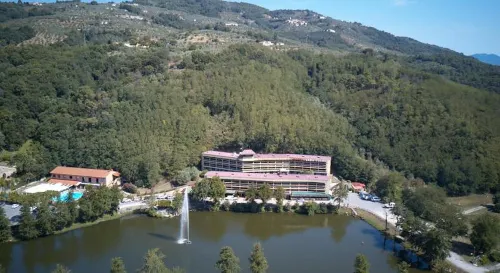 Hotel Lago Verde Hotels in Momigno