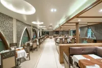 Neelams the Grand Hotel