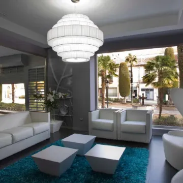 Salamanca Suite Studios Отели рядом с достопримечательностью «Сан-Эстебан»