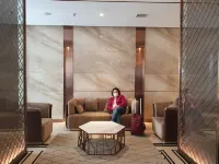 Lenggo - Apartement Meisterstadt Pollux Habibie 52-05 - 인피니티 풀