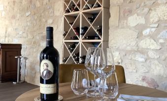 Hotel Restaurant des Augustins - Housity