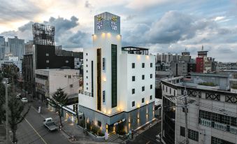 Hotel Yam Pohang Mundeok - Housity