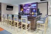Hyatt House Sterling/Dulles Airport North - bar