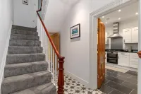 Penalun House - Beautiful Sea Views