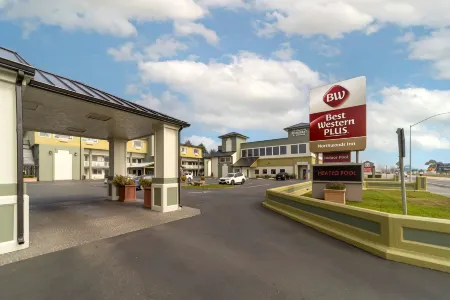 Best Western Plus Northwoods Inn Отели в г. Бертш-Ошенвью