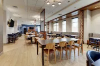 Drury Plaza Hotel Tallahassee - Frühstück