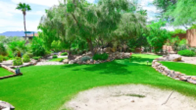 Mountain Views and Resort-Style Amenities - Spectacular Oasis Retreat