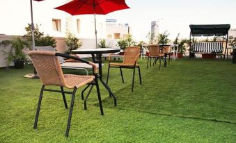Hotel Lenis - Housity