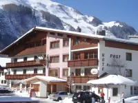 Lechquell Hotel Post فنادق في Holzgau