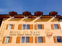 Hotel Ristorante Alla Nave Hotels in Fai della Paganella
