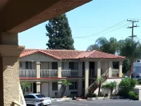 Santa Ana Travel Inn Hotels in Tustin