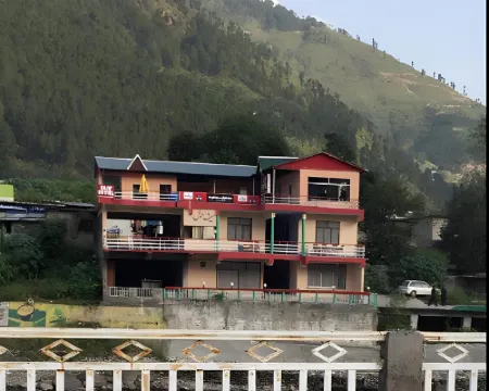 Saif Hotel and Restaurant Hotels in Balakot