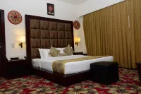 The Lily Hotel - 4-Star