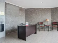 Yutaka Inn LG Dukuh Kupang - guesthouses