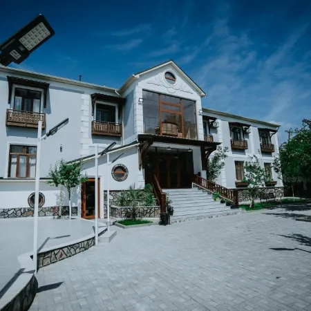Lakeside Hotel & Spa