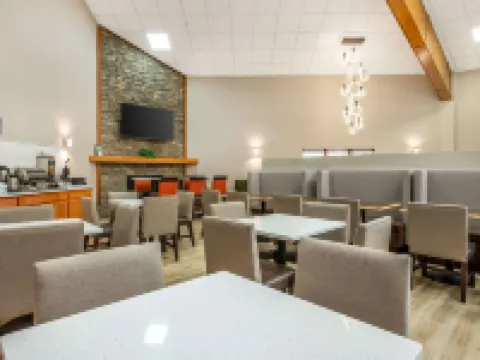 Clarion Pointe Louisville East Hotels in Jefferson County