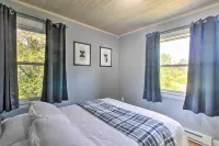 Cozy Getaway 5 Miles to Duluth and Lake Superior! Hotels in Hermantown