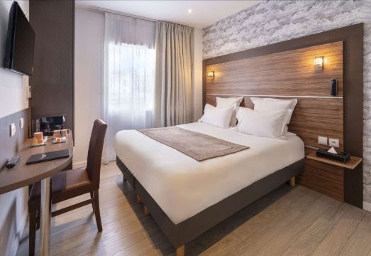 5. 호텔 아폴로니아..