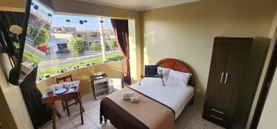 Starlight Inn Hotels in Піско