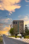 Ysw Hotel Lopburi Hotel dekat Wat Inthra