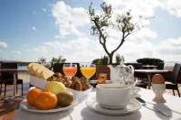 Hotel la Potiniere فنادق في هييريس