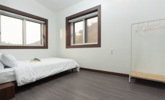 Taean Hatgae Play Pension