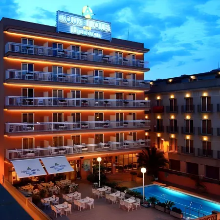 Aqua Hotel Bertran Park