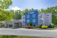 Comfort Inn & Suites Saratoga Springs Hotels in Wilton