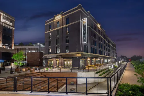 Hotel Nickel Plate Fishers, Tapestry Collection by Hilton Hotels in Noblesville