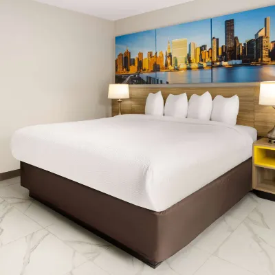 دايز إن باي ويندام ستاتين آيلاند Hotels near فورت هاميلتون بارك