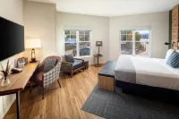 voco SARANAC LAKE NY - WATERFRONT
