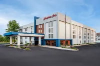 Hampton Inn Louisville-Airport (Fair & Expo Center) Hotels in Louisville