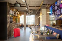 Moxy Paris Clamart - breakfast