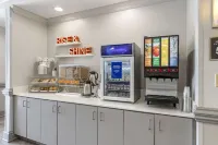 Comfort Suites - breakfast