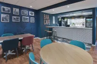 Travelodge London Ealing - breakfast