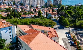 Apart hotel MS Katunjanin