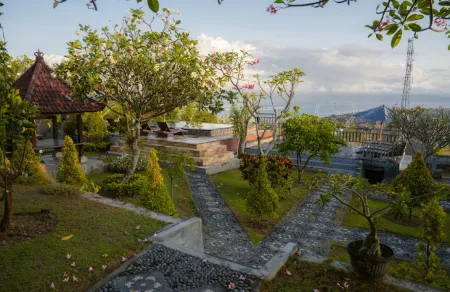 ロータス バンドン