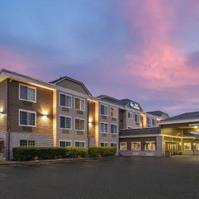 Best Western Columbia River Waterfront Hotel Astoria Hotels near The Astoria Column